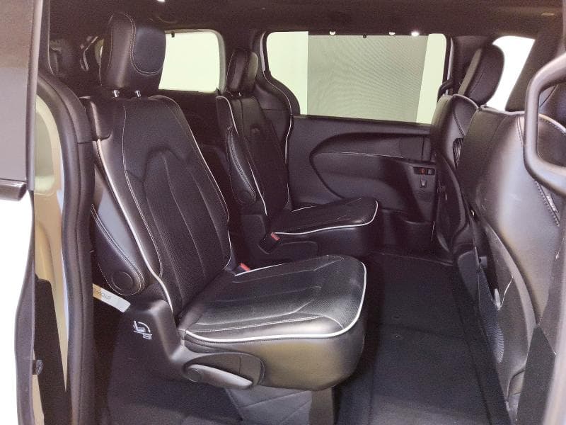 2025 CHRYSLER PACIFICA LIMITED 11