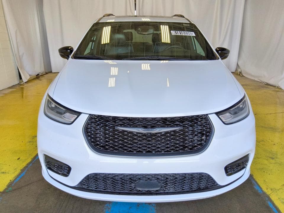 2025 CHRYSLER PACIFICA LIMITED 5
