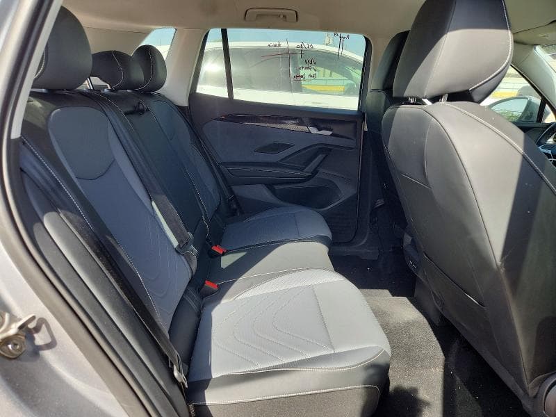 2026 VOLKSWAGEN TIGUAN SE 11
