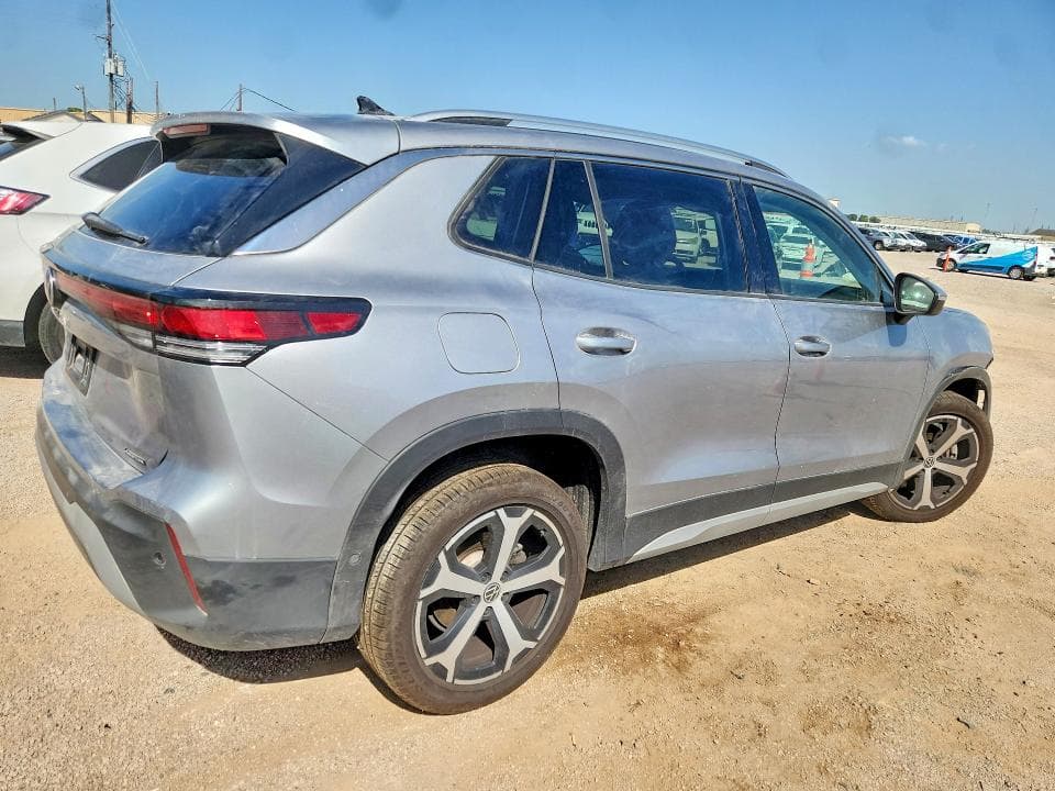 2026 VOLKSWAGEN TIGUAN SE 3