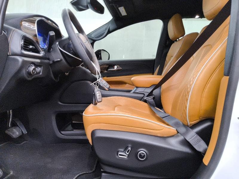 2023 CHRYSLER PACIFICA HYBRID PINNACLE 7