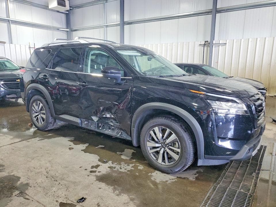 2023 NISSAN PATHFINDER SL 4