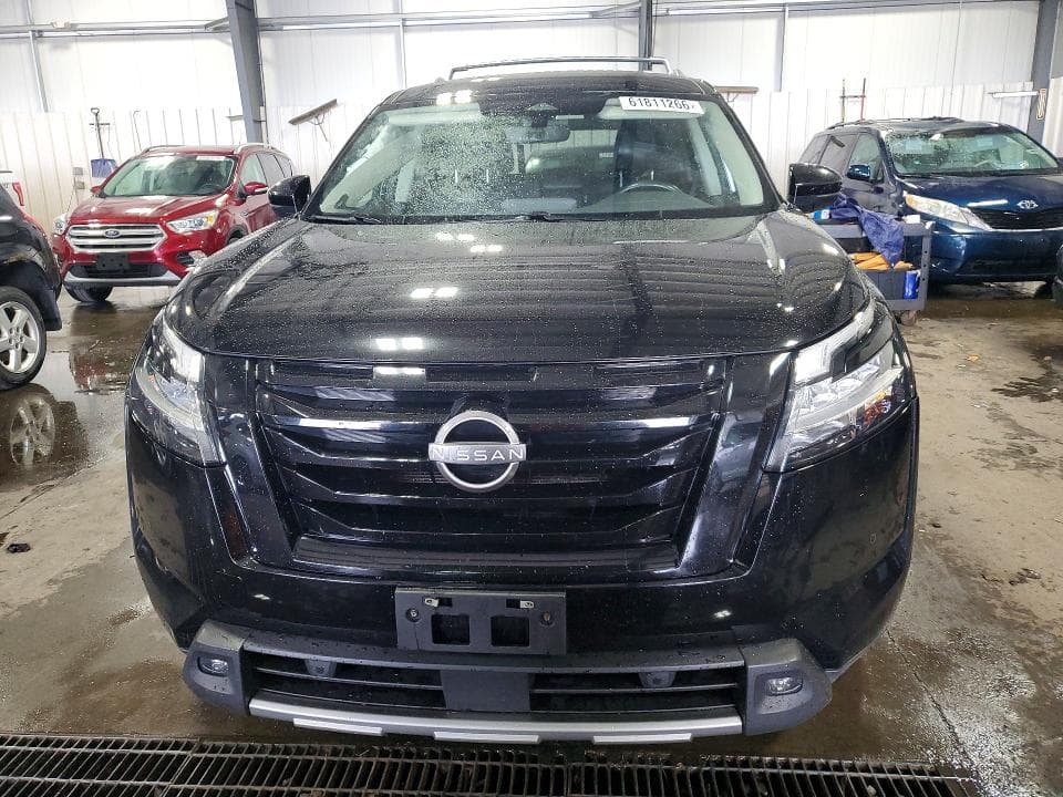 2023 NISSAN PATHFINDER SL 5