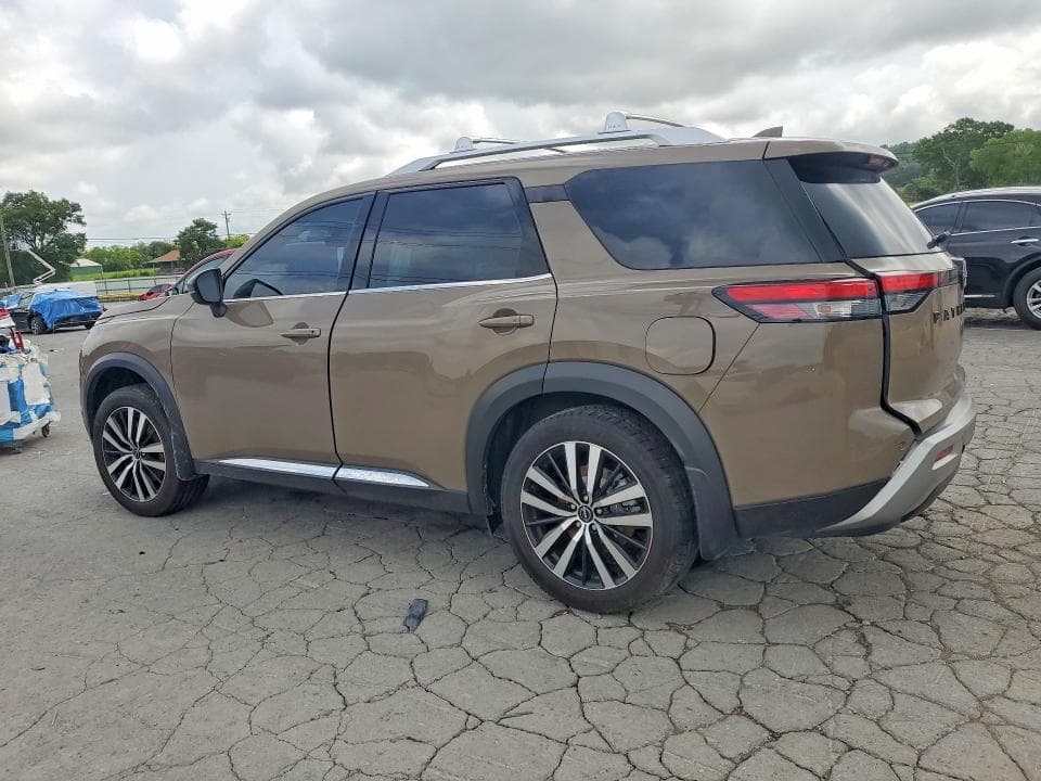 2024 NISSAN PATHFINDER PLATINUM 2