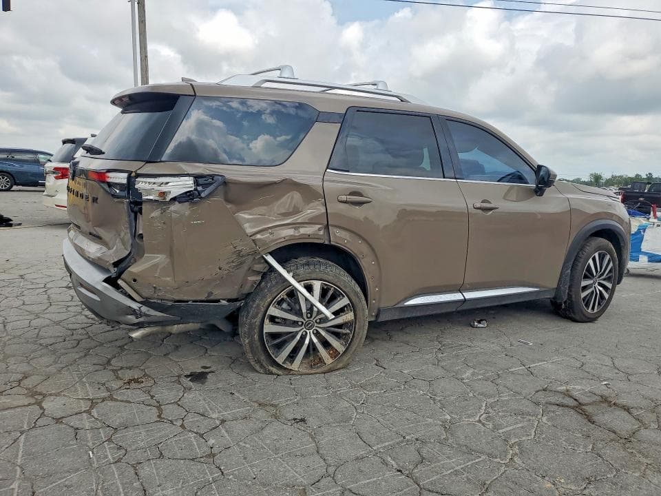 2024 NISSAN PATHFINDER PLATINUM 3