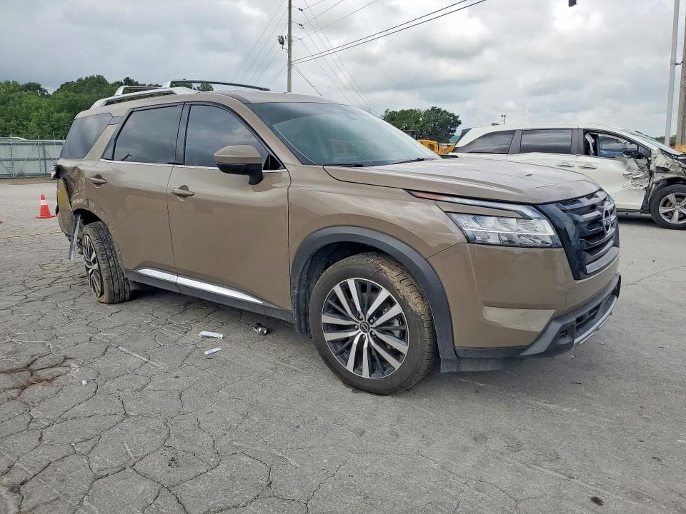 2024 NISSAN PATHFINDER PLATINUM 4