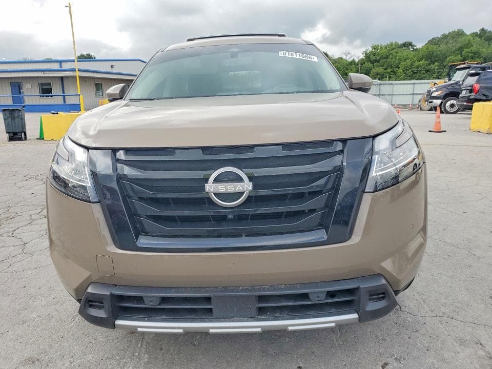 2024 NISSAN PATHFINDER PLATINUM 5