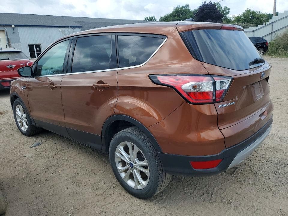 2017 FORD ESCAPE SE 2