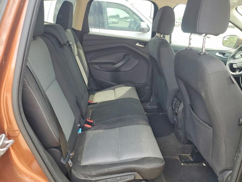 2017 FORD ESCAPE SE 11
