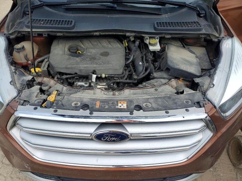 2017 FORD ESCAPE SE 12