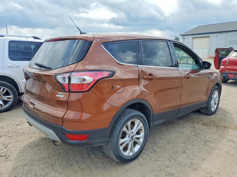 2017 FORD ESCAPE SE 3