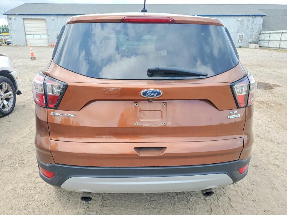 2017 FORD ESCAPE SE 6