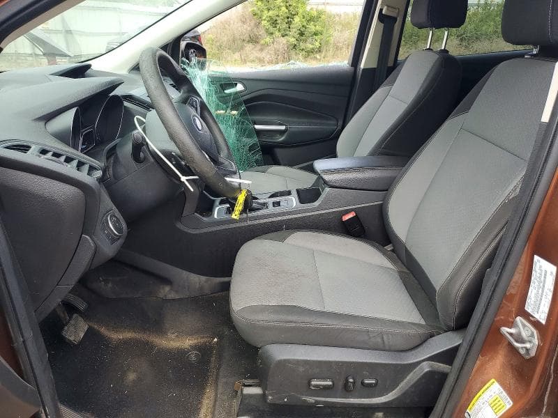 2017 FORD ESCAPE SE 7