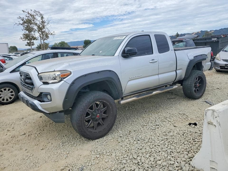 2017 TOYOTA TACOMA SR V6 - 1