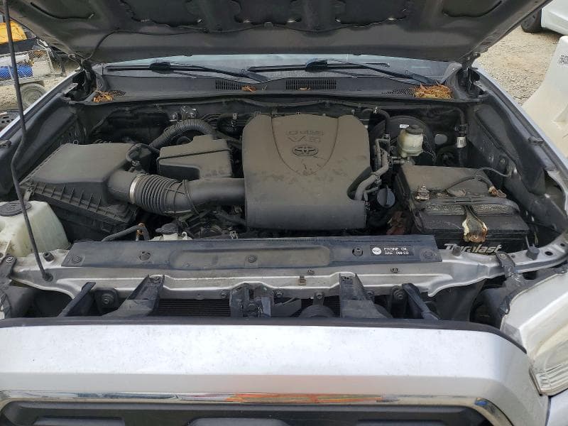 2017 TOYOTA TACOMA SR V6 11