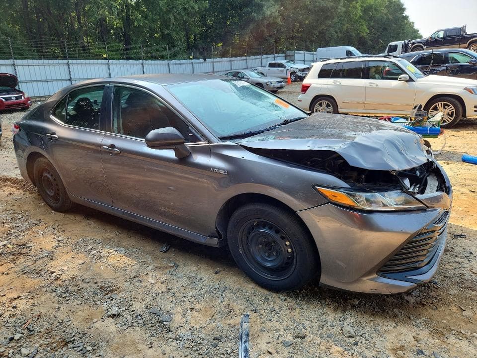 2020 TOYOTA CAMRY LE 4