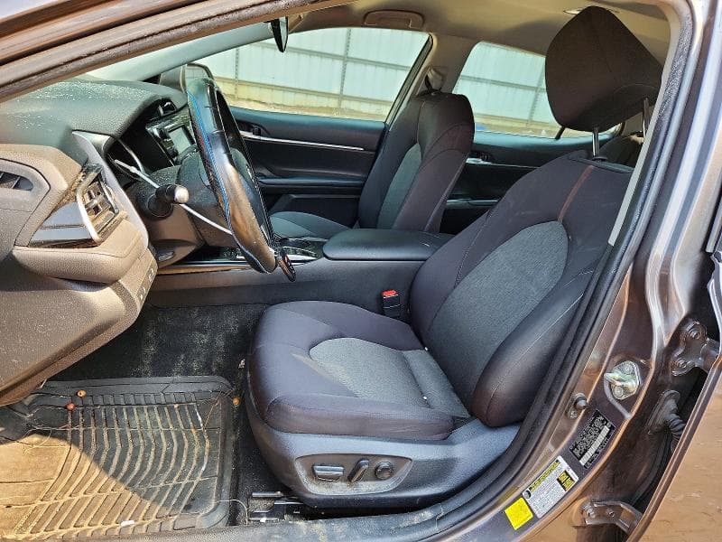 2020 TOYOTA CAMRY LE 7