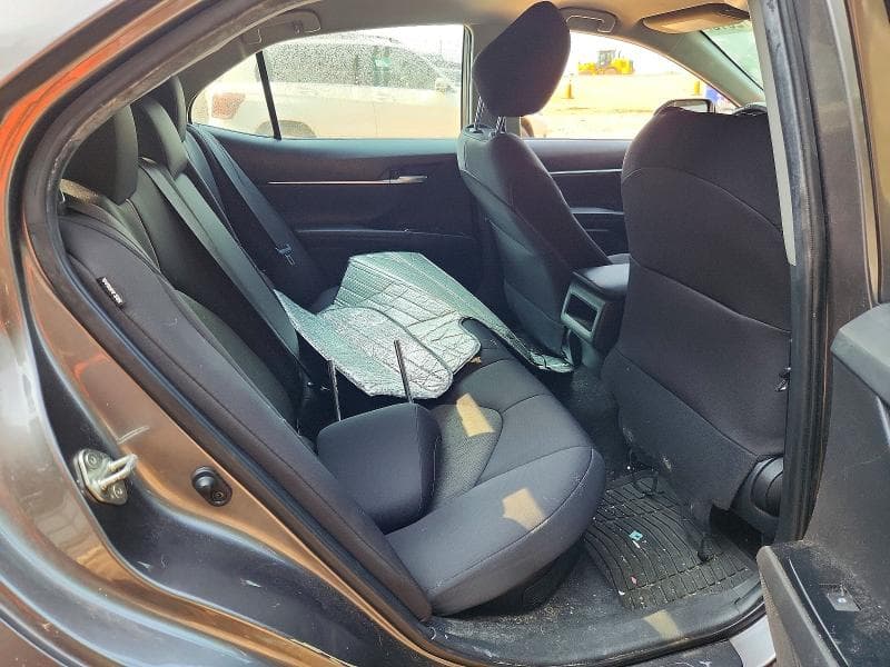 2020 TOYOTA CAMRY LE 10