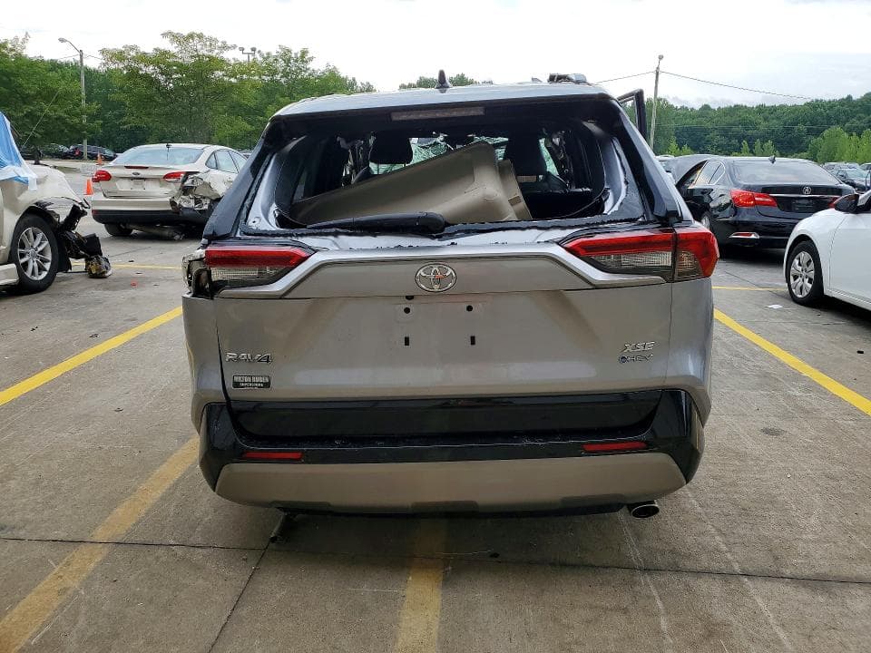 2025 TOYOTA RAV4 XSE 6