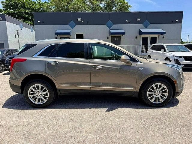 2017 CADILLAC XT5 13