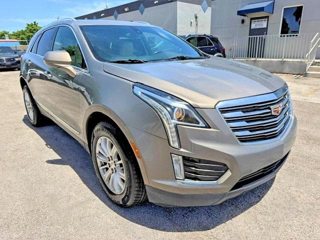 2017 CADILLAC XT5 4
