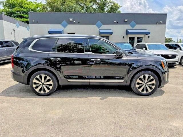 2022 KIA TELLURIDE S S 13