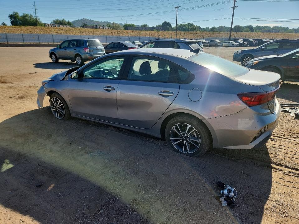 2023 KIA FORTE LXS 2