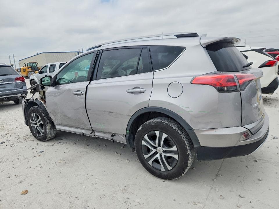 2017 TOYOTA RAV4 LE 2