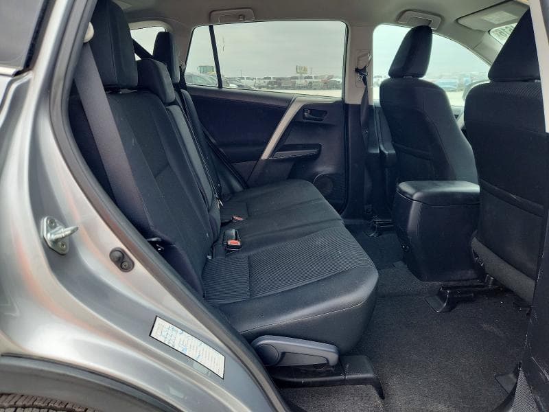 2017 TOYOTA RAV4 LE 11