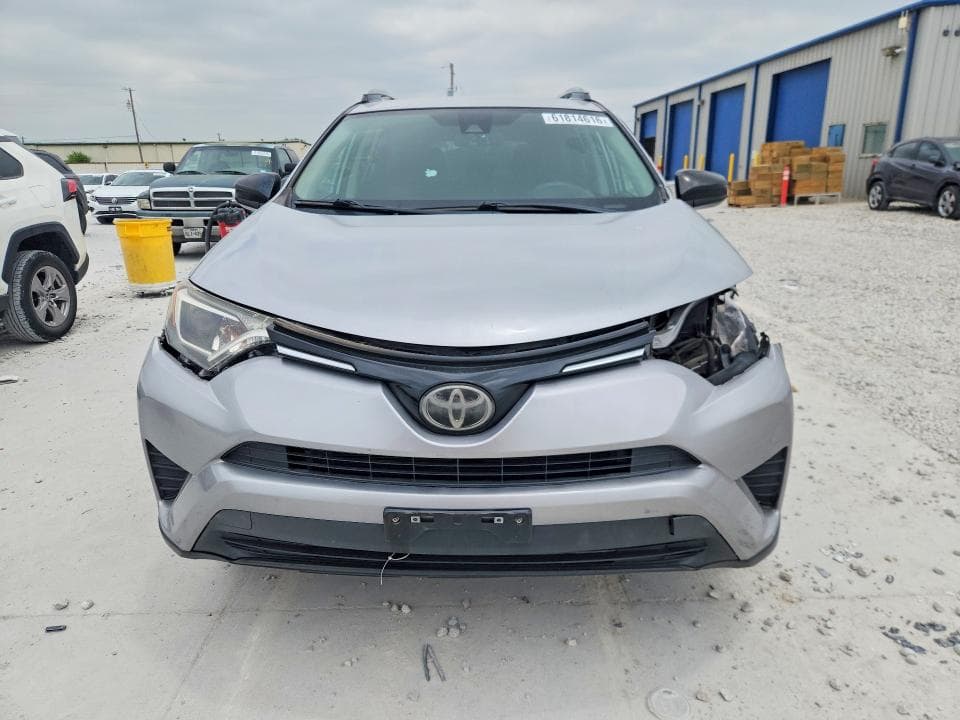 2017 TOYOTA RAV4 LE 5