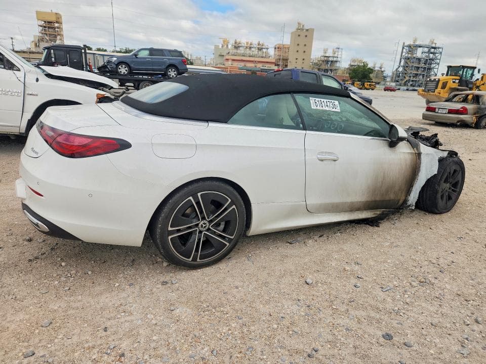 2024 MERCEDES-BENZ CLE 300 4MATIC 3