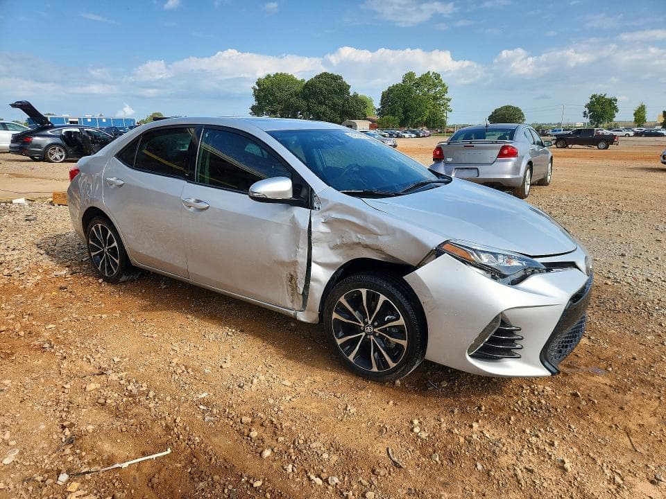 2018 TOYOTA COROLLA SE 4