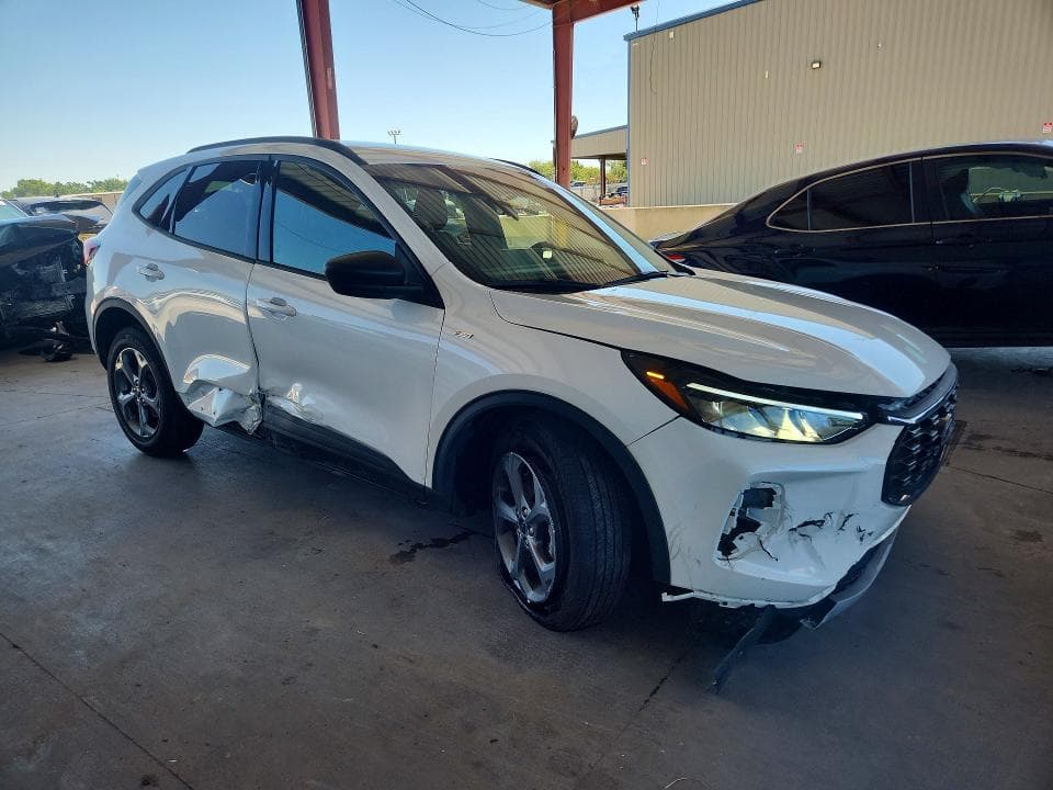2025 FORD ESCAPE ST LINE 4