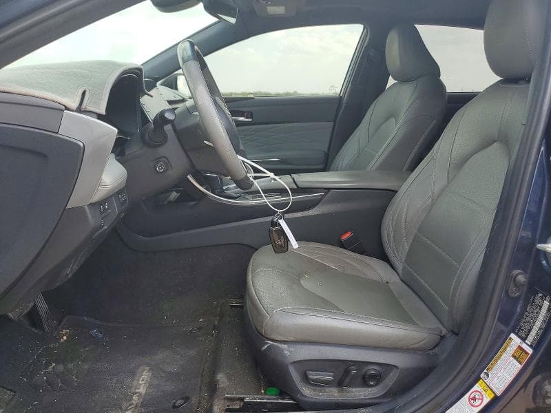2019 TOYOTA AVALON LIMITED 7