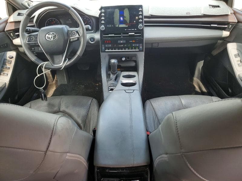 2019 TOYOTA AVALON LIMITED 8