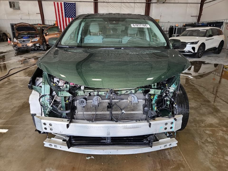 2022 TOYOTA SIENNA LE 5