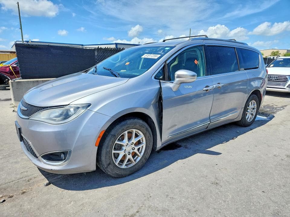 2020 CHRYSLER PACIFICA TOURING L - 1