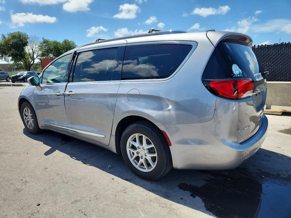 2020 CHRYSLER PACIFICA TOURING L 2