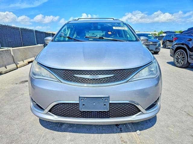 2020 CHRYSLER PACIFICA TOURING L 5