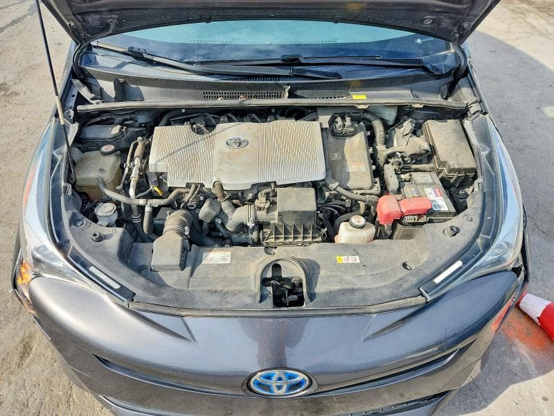 2017 TOYOTA PRIUS TWO 11