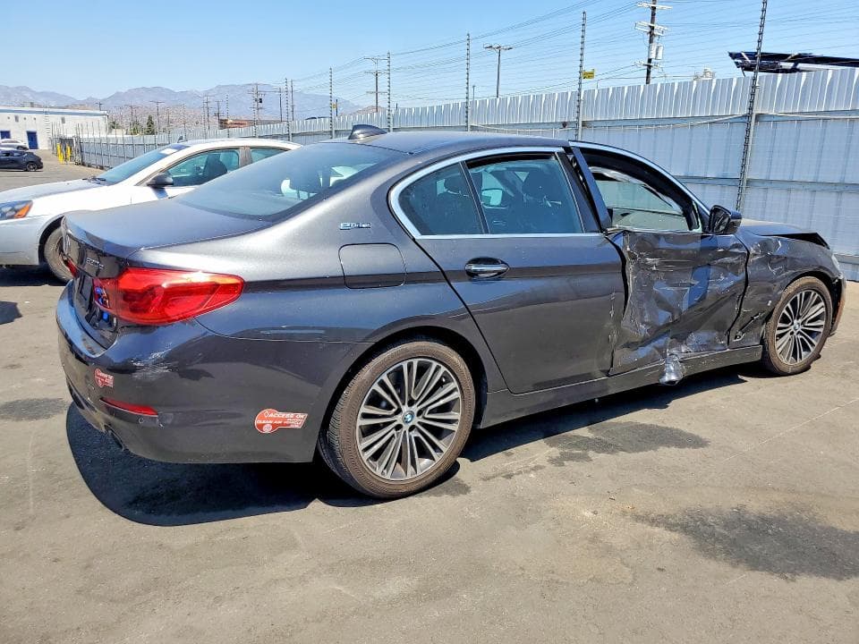 2018 BMW 530E 3