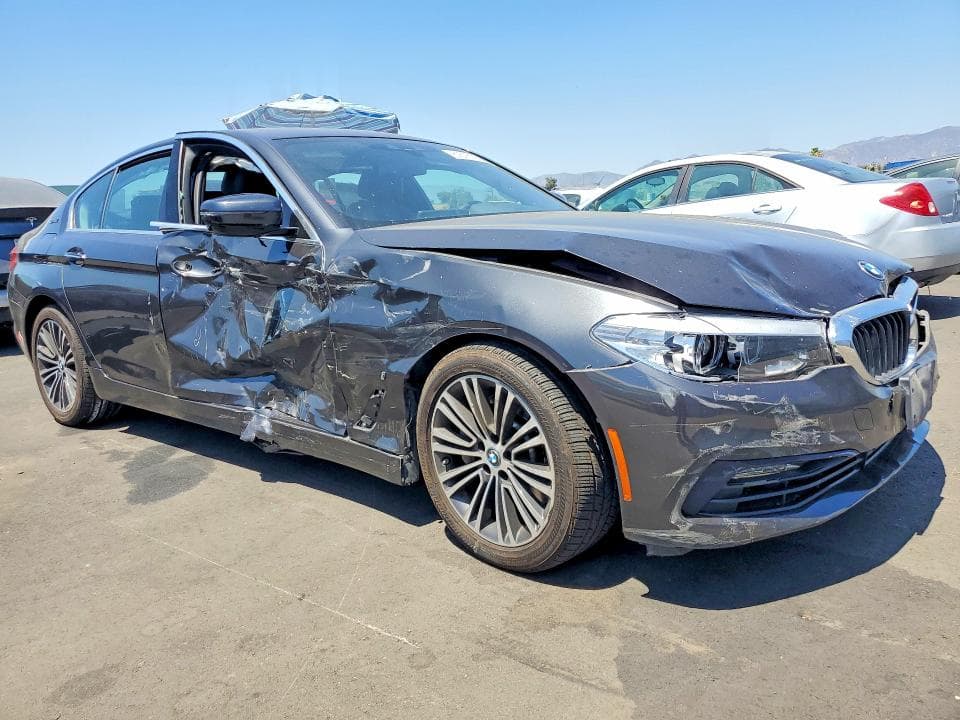 2018 BMW 530E 4