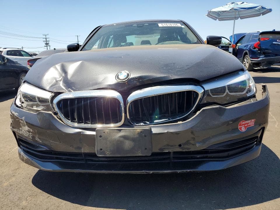 2018 BMW 530E 5