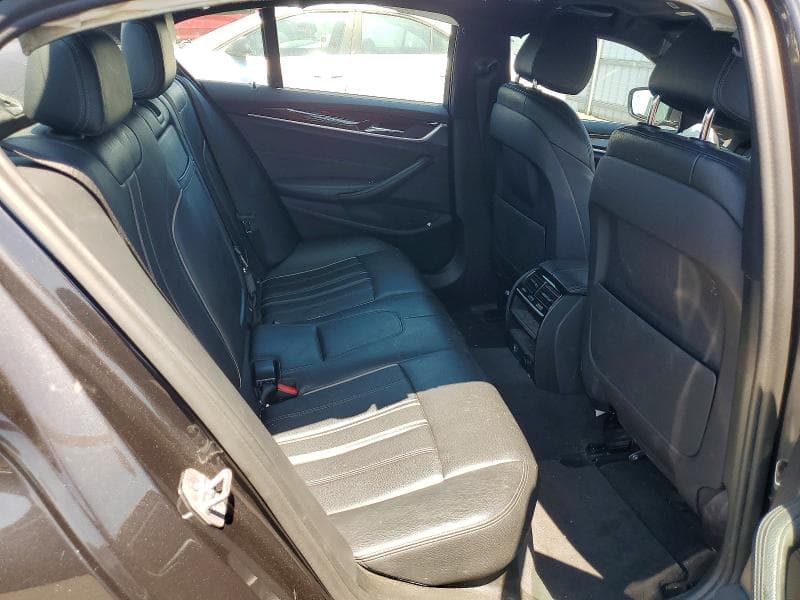 2018 BMW 530E 10