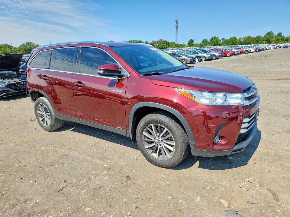2019 TOYOTA HIGHLANDER HYBRID XLE 4