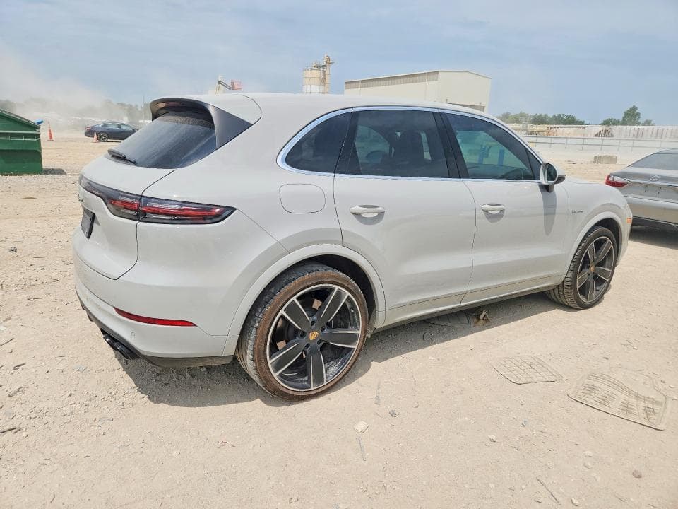 2022 PORSCHE CAYENNE E-HYBRID E-HYBRID 4