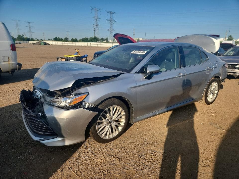 2018 TOYOTA CAMRY XLE - 1
