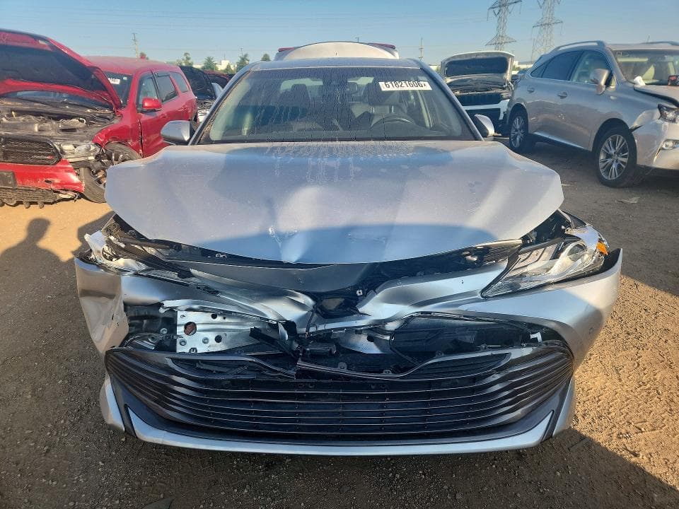 2018 TOYOTA CAMRY XLE 5