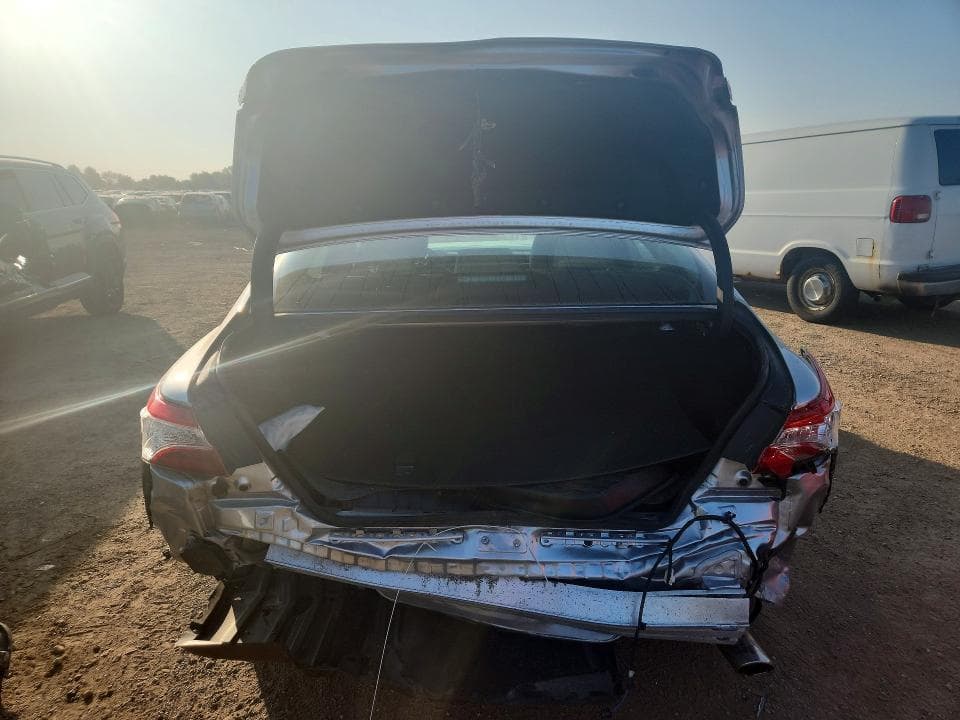 2018 TOYOTA CAMRY XLE 6