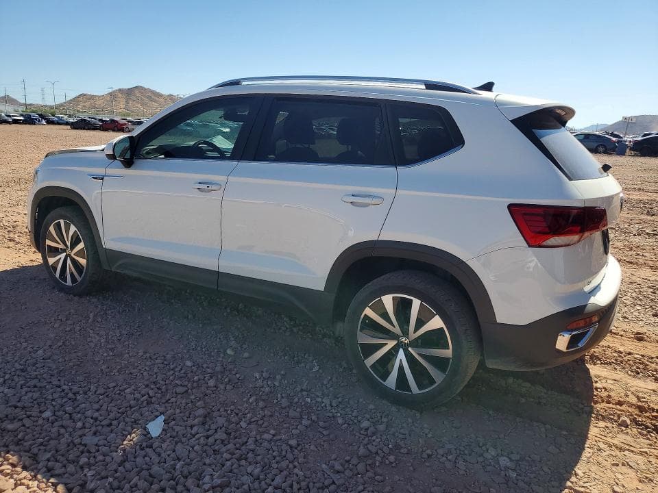 2024 VOLKSWAGEN TAOS SE 2